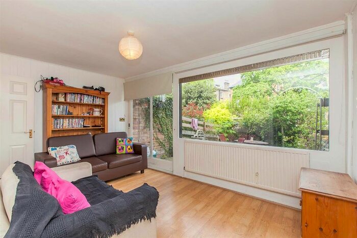 4 Bedroom Terraced House To Rent In Trecastle Way, Tufnell Park, London, N7