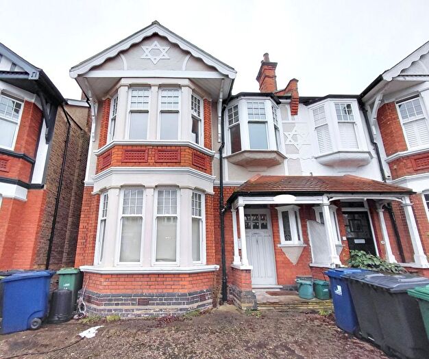 4 Bedroom Flat To Rent In Boileau Road, Ealing, W5