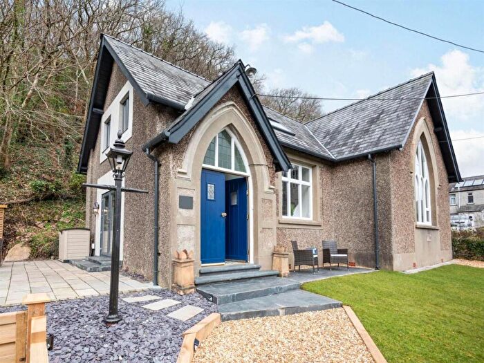 4 Bedroom Detached House For Sale In Capel Coffa, Llanelltyd, LL40