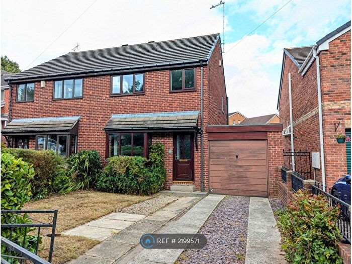 3 Bedroom Semi-Detached House To Rent In Ward Street, Penistone, Sheffield, S36