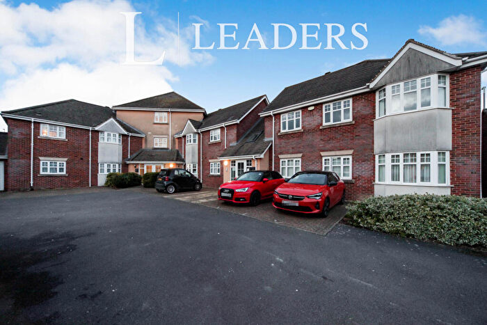 2 Bedroom Flat To Rent In French's Gate, Dunstable, Bedfordshire, LU6