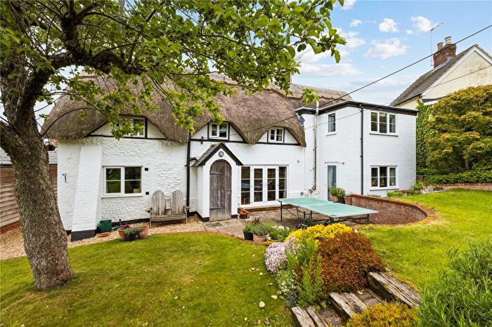 4 Bedroom Detached House For Sale In Little London, Andover, Hampshire, SP11