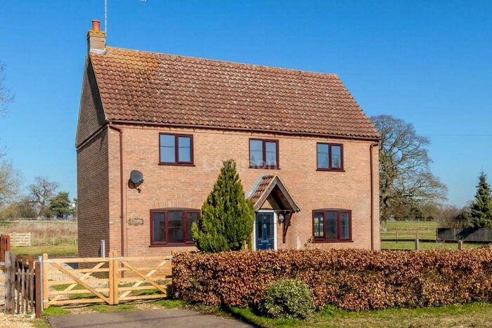 4 Bedroom Detached House To Rent In West Gate Street, Hilborough, IP26