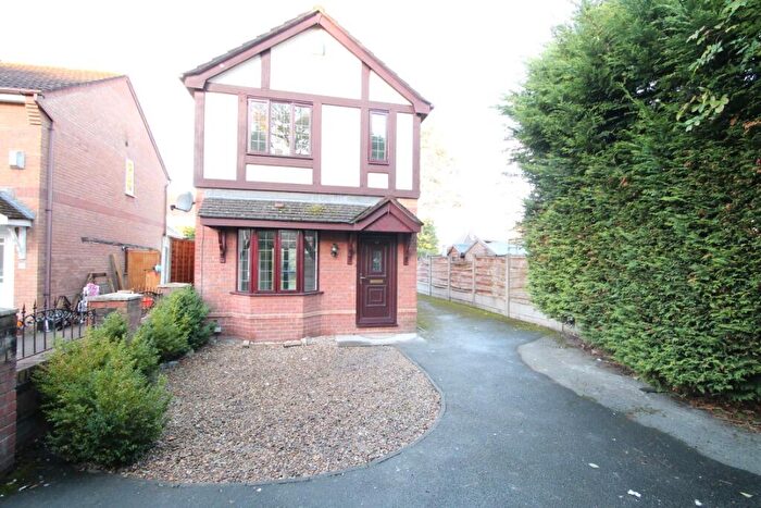 3 Bedroom Detached House To Rent In Hallas Grove, Wythenshawe, Manchester, M23