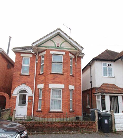 4 Bedroom House For Sale In Beautifully Presented -Bedroom Detached Family Home In Prime Location, BH1