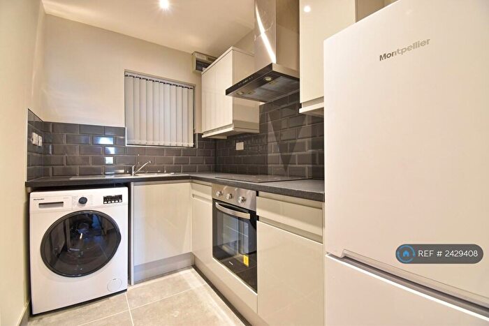 1 Bedroom Flat To Rent In Henry Court, Rotherham, S65