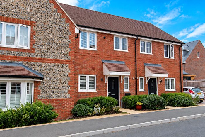 2 Bedroom House For Sale In Sears Drive, Tring, HP23