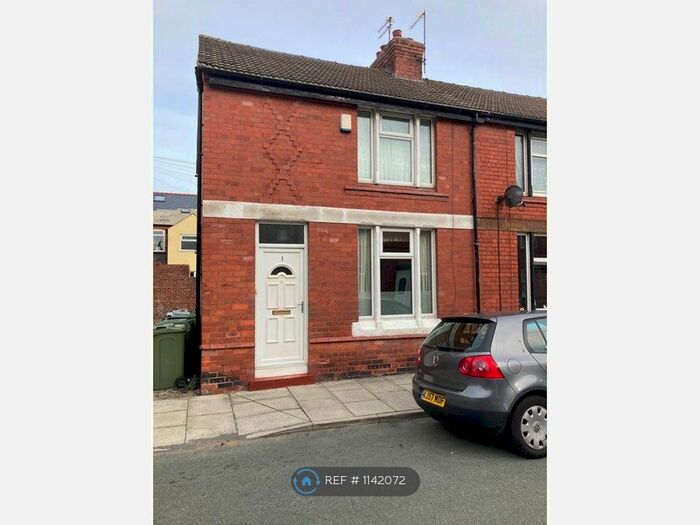 2 Bedroom End Of Terrace House To Rent In Newton Road, Hoylake, Wirral, CH47