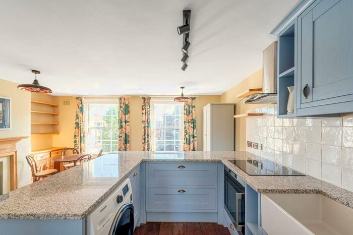 1 Bedroom Flat To Rent In Arlington Road, Camden, London, NW1