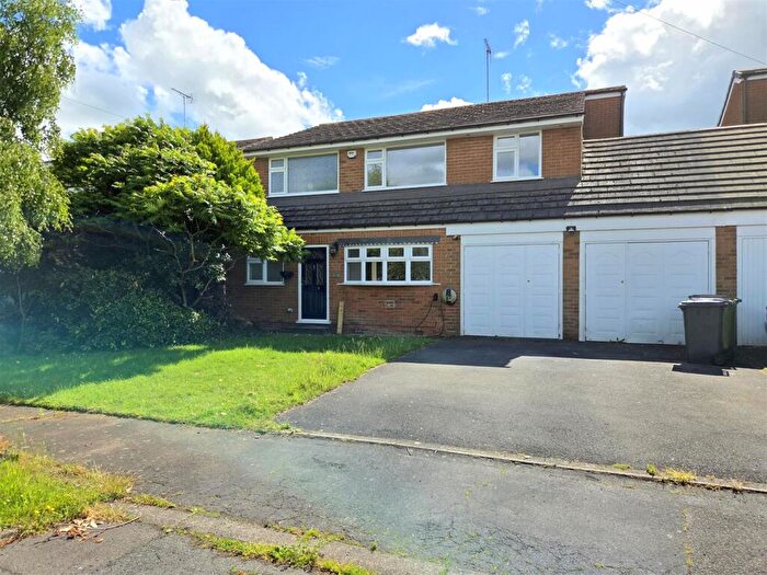 5 Bedroom Detached House For Sale In Elm Grove, Stourport-On-Severn, DY13