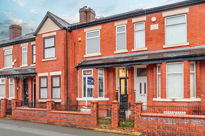 3 Bedroom Terraced House To Rent In Kennedy Road, Salford, M5