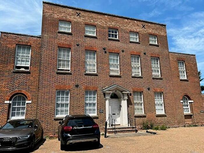 1 Bedroom Flat To Rent In Barton Mill Road, Canterbury, CT1