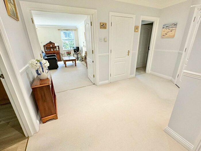 3 Bedroom Flat For Sale In Wilderton Road West, Branksome Park, Poole, BH13