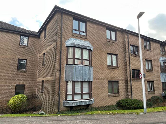 2 Bedroom Flat To Rent In Forth View Riverside Stirling, FK8