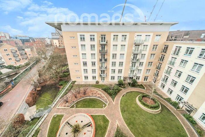 2 Bedroom Apartment To Rent In The Meridian, RG1