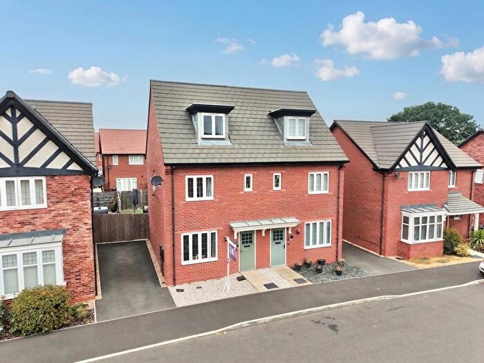 3 Bedroom Semi-Detached House For Sale In Orchardfield Close, Crewe, CW1