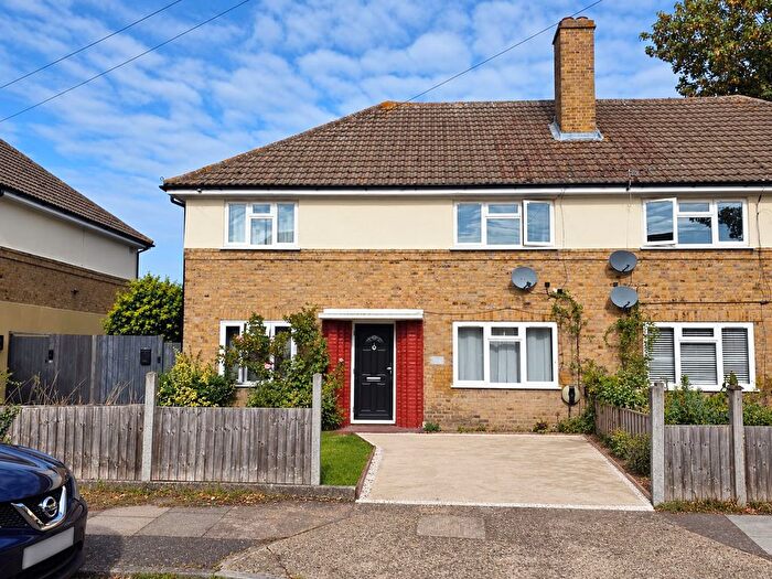 2 Bedroom Maisonette For Sale In Kennet Road, Isleworth, TW7
