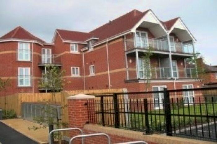 1 Bedroom Flat To Rent In - Hill Lane, Southampton, SO15