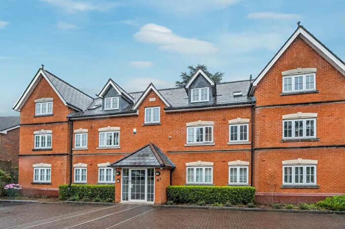 2 Bedroom Apartment To Rent In Jays Court, Sunninghill Road, SL5