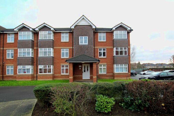 2 Bedroom Flat To Rent In Chamberlain Gardens, Hounslow, TW3