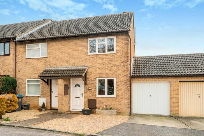 2 Bedroom End Of Terrace House For Sale In Thorney Leys, Witney, OX28