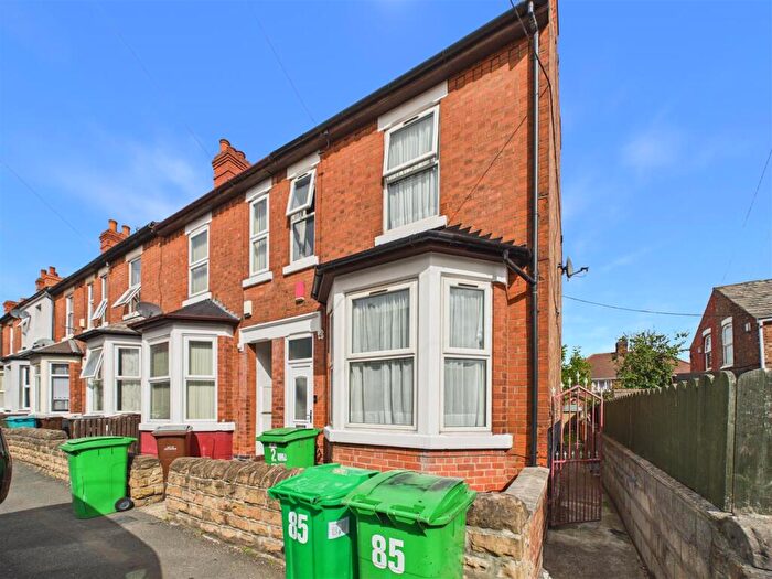 3 Bedroom End Of Terrace House To Rent In Ashfield Road, Nottingham, NG2