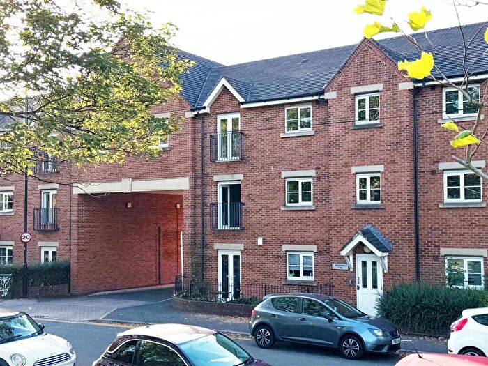 2 Bedroom Apartment For Sale In Abbots Mews, Burley, Leeds, West Yorkshire., LS4