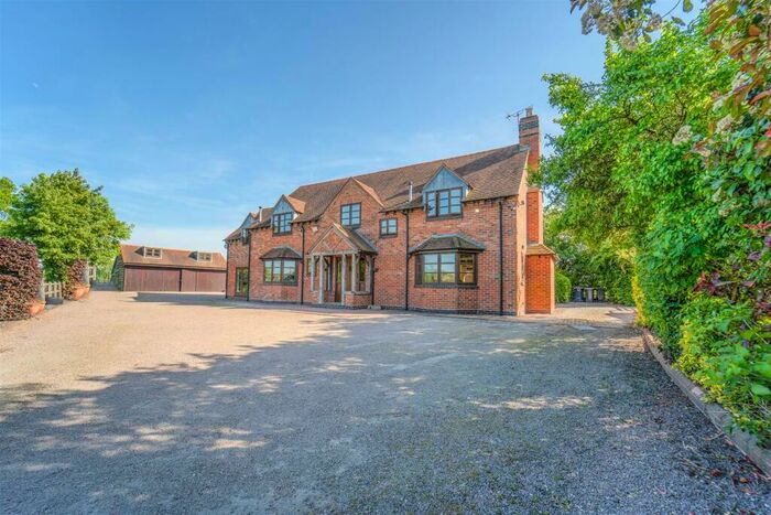 5 Bedroom Detached House To Rent In Tippers Hill Lane, Fillongley, Coventry, CV7