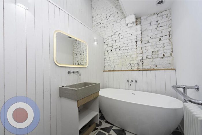 10 Bedroom Terraced House To Rent In Ladybarn Lane Manchester, M14