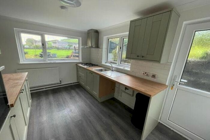 3 Bedroom Property To Rent In Bronwydd Arms, Carmarthen, SA33