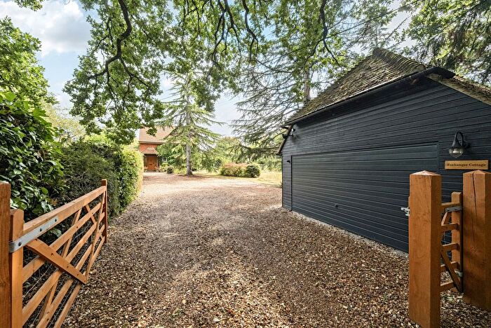 4 Bedroom Semi-Detached House For Sale In North End Farm, Petworth Road, Chiddingfold, GU8