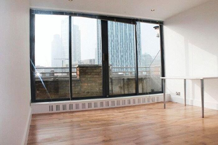 1 Bedroom Flat To Rent In Saxon House, Thrawl Street, London, E1