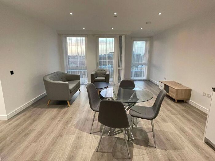 2 Bedroom Flat To Rent In Matcham House, W6