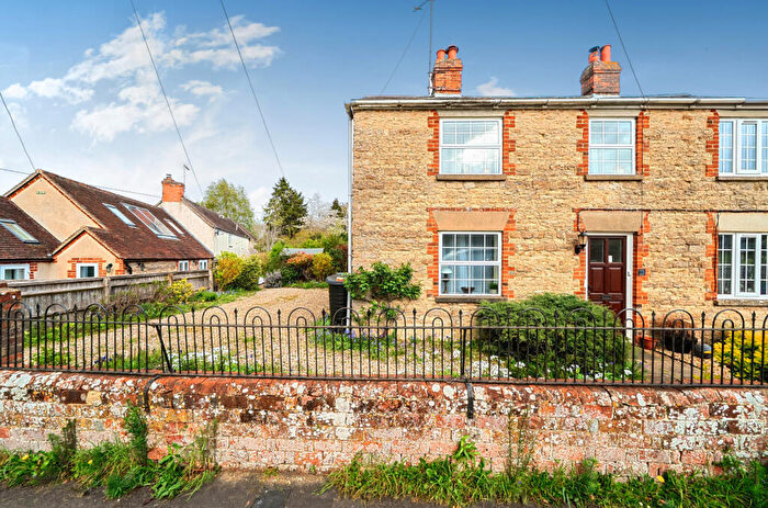 2 Bedroom Semi Detached House For Sale In Chapel Road, Stanford In The Vale, Faringdon, Oxfordshire, SN7