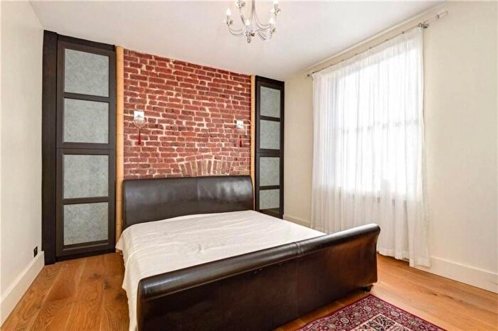 2 Bedroom Flat To Rent In Bolton Road, St John's Wood, London, NW8