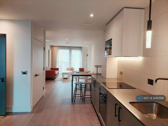 2 Bedroom Flat To Rent In Woolwich, London, SE18