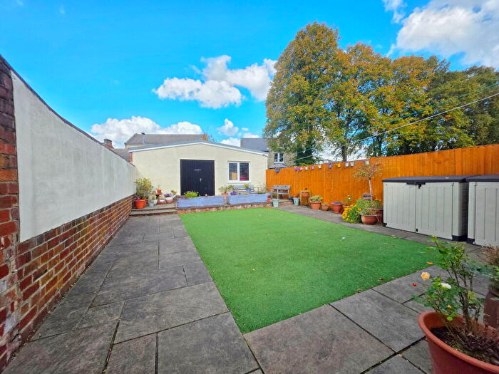 4 Bedroom End Of Terrace House For Sale In Derby Street, Barnsley, S70