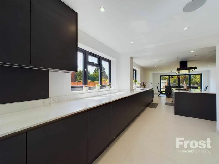 5 Bedroom Property To Rent In Ouseley Road, Wraysbury, Staines-Upon-Thames, Berkshire, TW19