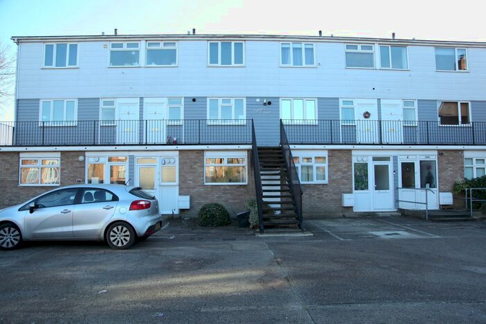 1 Bedroom Flat To Rent In Nursery Road, Bishops Stortford, CM23