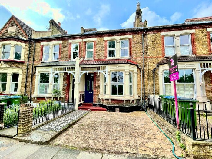 Houses for sale & to rent in SE18 7LU, Ann Street, Glyndon London