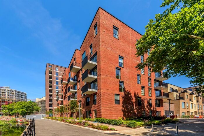2 Bedroom Apartment To Rent In Joseph Huntley Walk, Reading, RG1