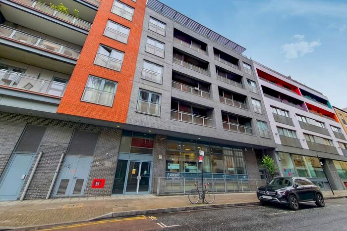 2 Bedroom Flat To Rent In Plumbers Row, Aldgate, London, E1