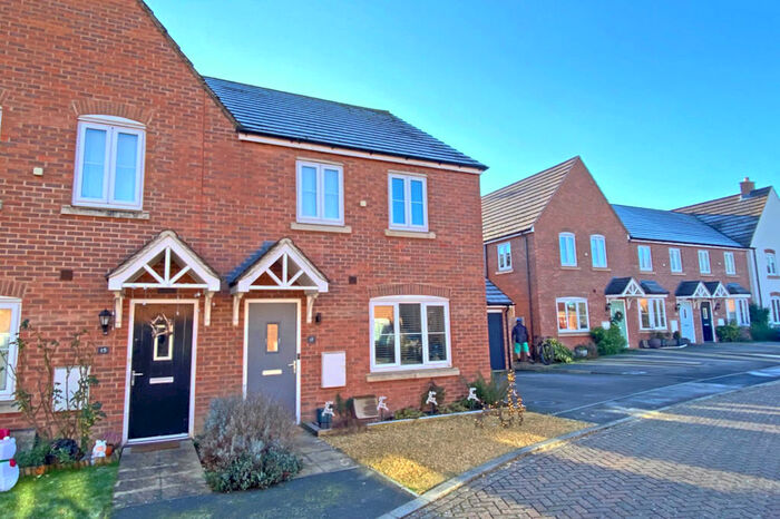 3 Bedroom Semi-Detached House For Sale In Potteries Lane, Chilton, OX11