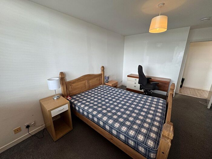 2 Bedroom Flat To Rent In Seagate, Dundee, DD1