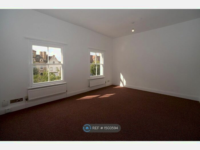 1 Bedroom Flat To Rent In Barrack Road, Northampton, NN2