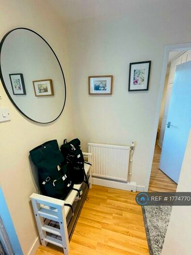 2 Bedroom Flat To Rent In Grayson House, London, EC1V