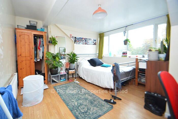 5 Bedroom Terraced House To Rent In Ashville Road, Hyde Park, Leeds, LS6