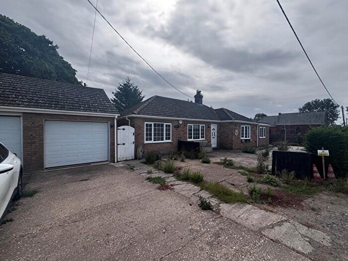 3 Bedroom Detached Bungalow For Sale In Thorpe Fendykes, Wainfleet, Skegness, PE24