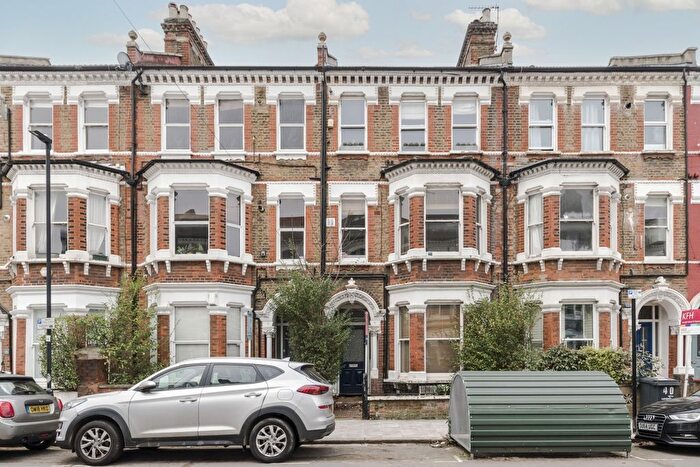 2 Bedroom Flat To Rent In Mayflower Road, SW9