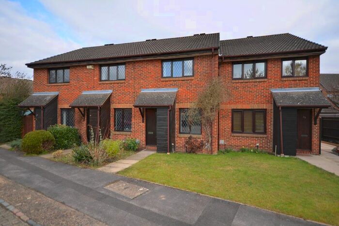 2 Bedroom Terraced House To Rent In Marigold Close, Crowthorne, RG45